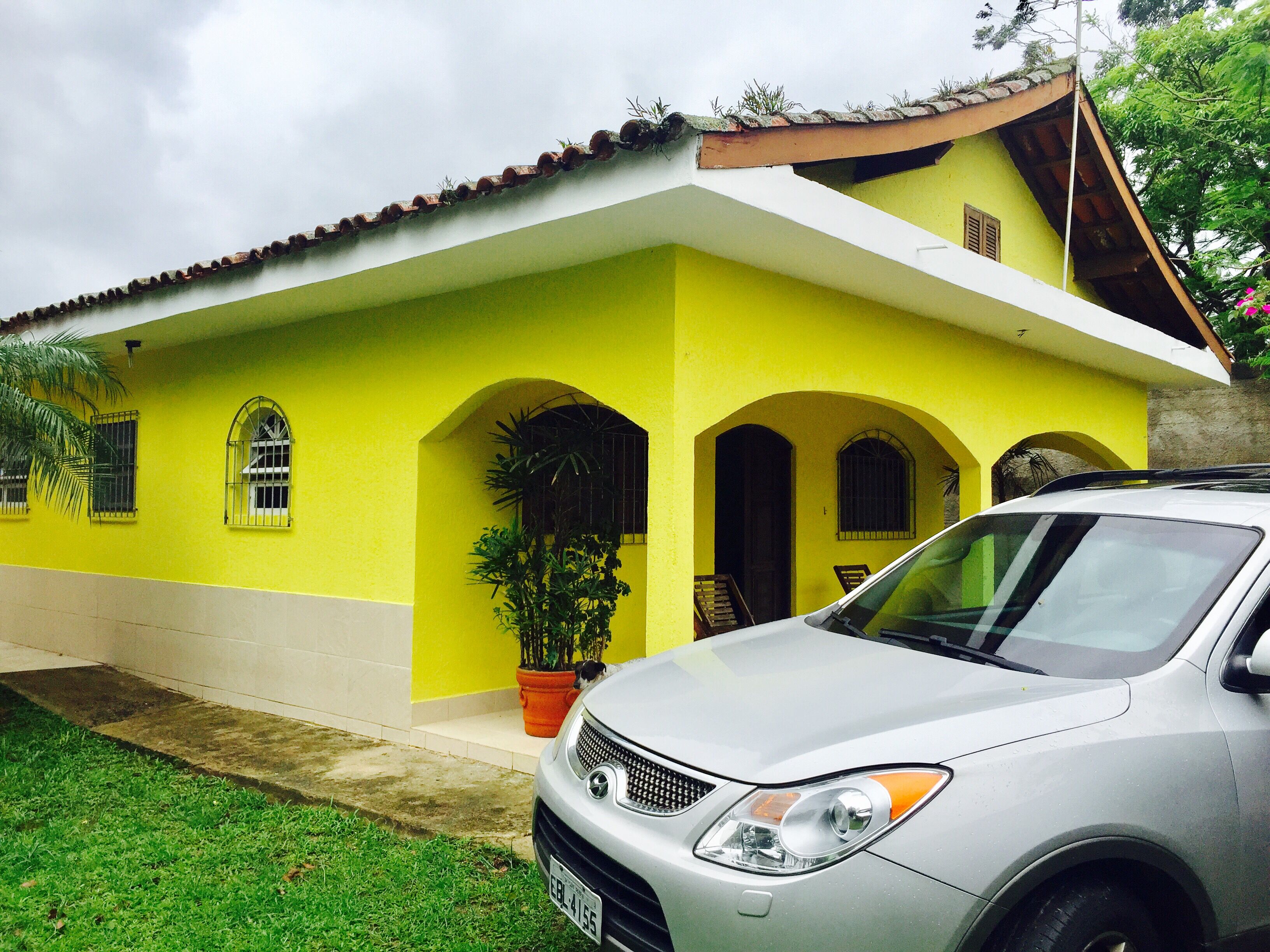 House on the beach with Pool and Barbecue. Air conditioning.