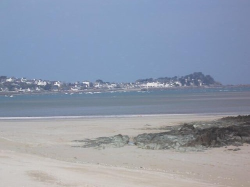 Maison  rénovée , proche des plages, acceptant les animaux 