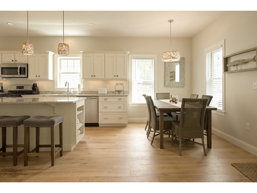 Mayflower Beach  Villas - BAYVIEW