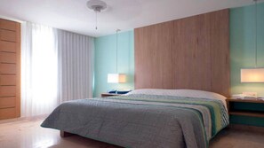 1 bedroom, iron/ironing board, travel cot, free WiFi - Luxury Condo, Roof Top Swimming Pool (Playa del Carmen)