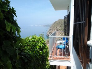 Property grounds - Villa with pool near the sea Nerja Malaga Andalusia Spain (Nerja)