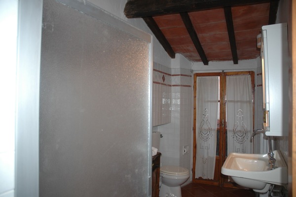 Upper bathroom