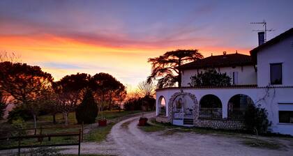 Lots of charm for this house 3 ears, brand new, with its unparalleled panoramic view