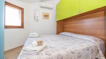 1 chambre, coffres-forts dans les chambres, fer et planche Ă repasser