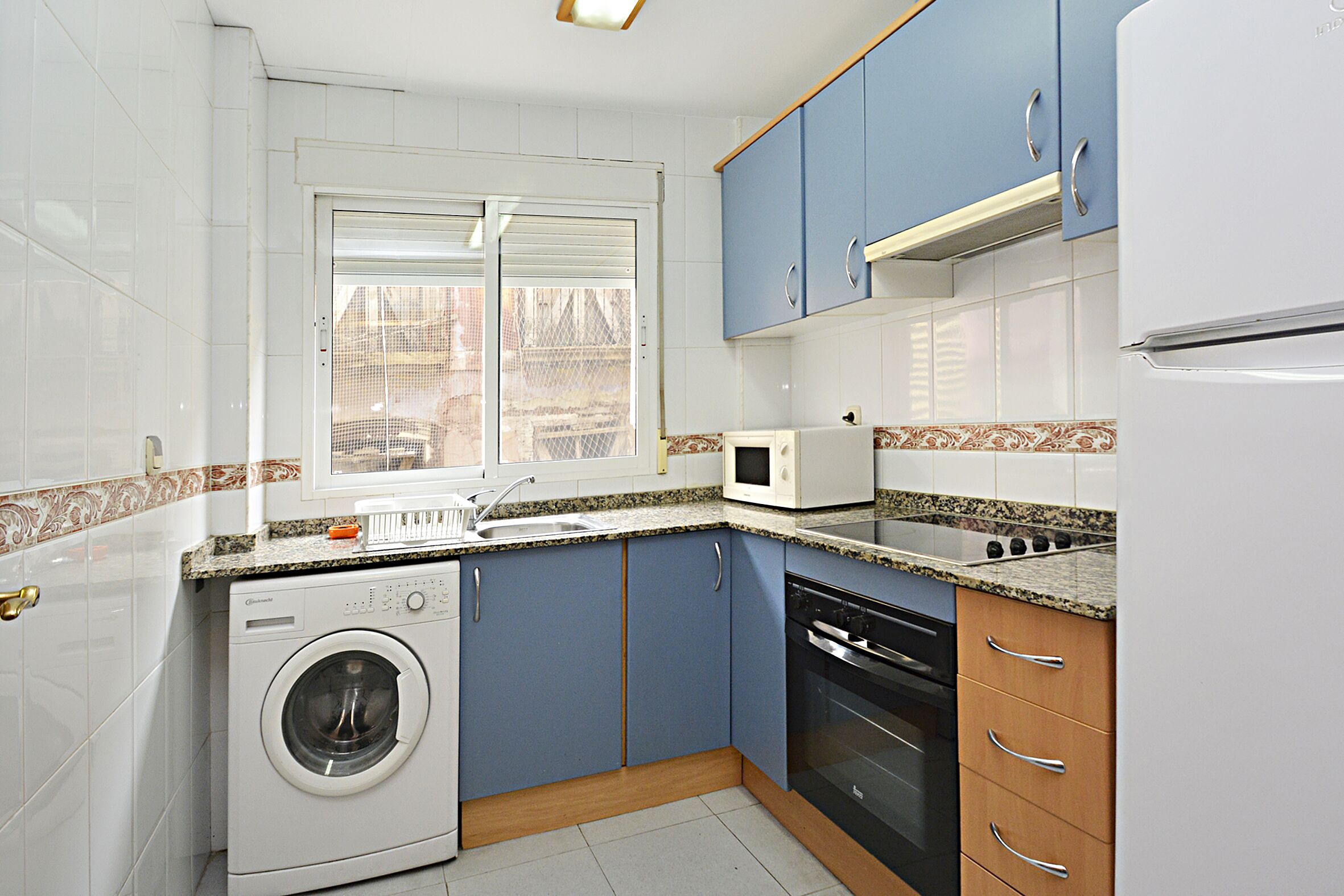 Apartment for 6 people in the center of Alicante fully equipped