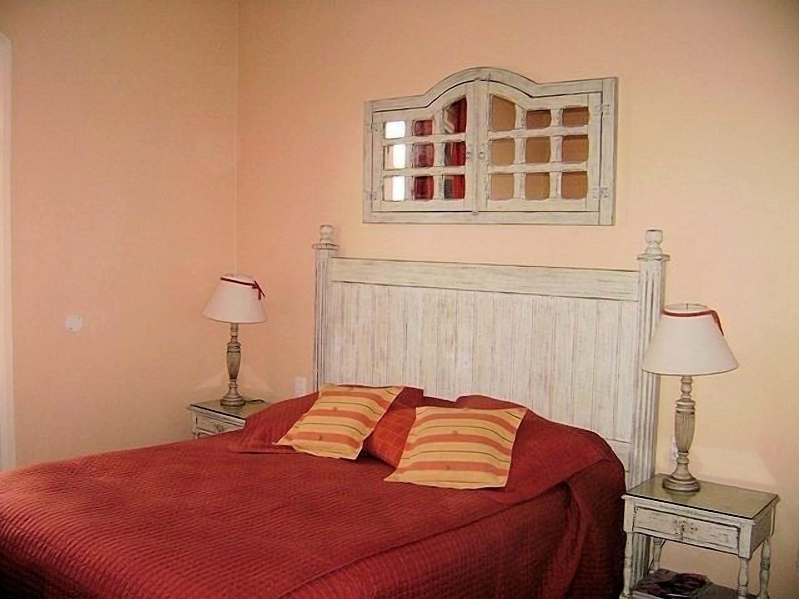 BEACH + SUN AND SUMMER AT HOME FRONT THE SEA 5 SUITES + SPA 6 PEOPLE