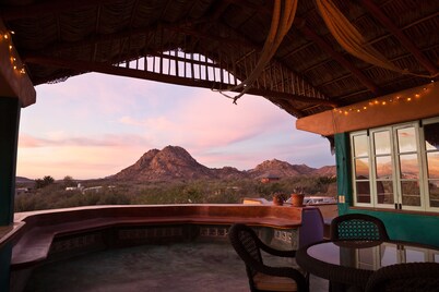 Vista Suite at El Encanto- Views, Privacy, Close to Beach