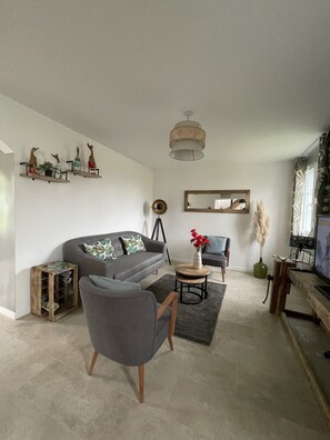 Télévision, chaîne hi-fi