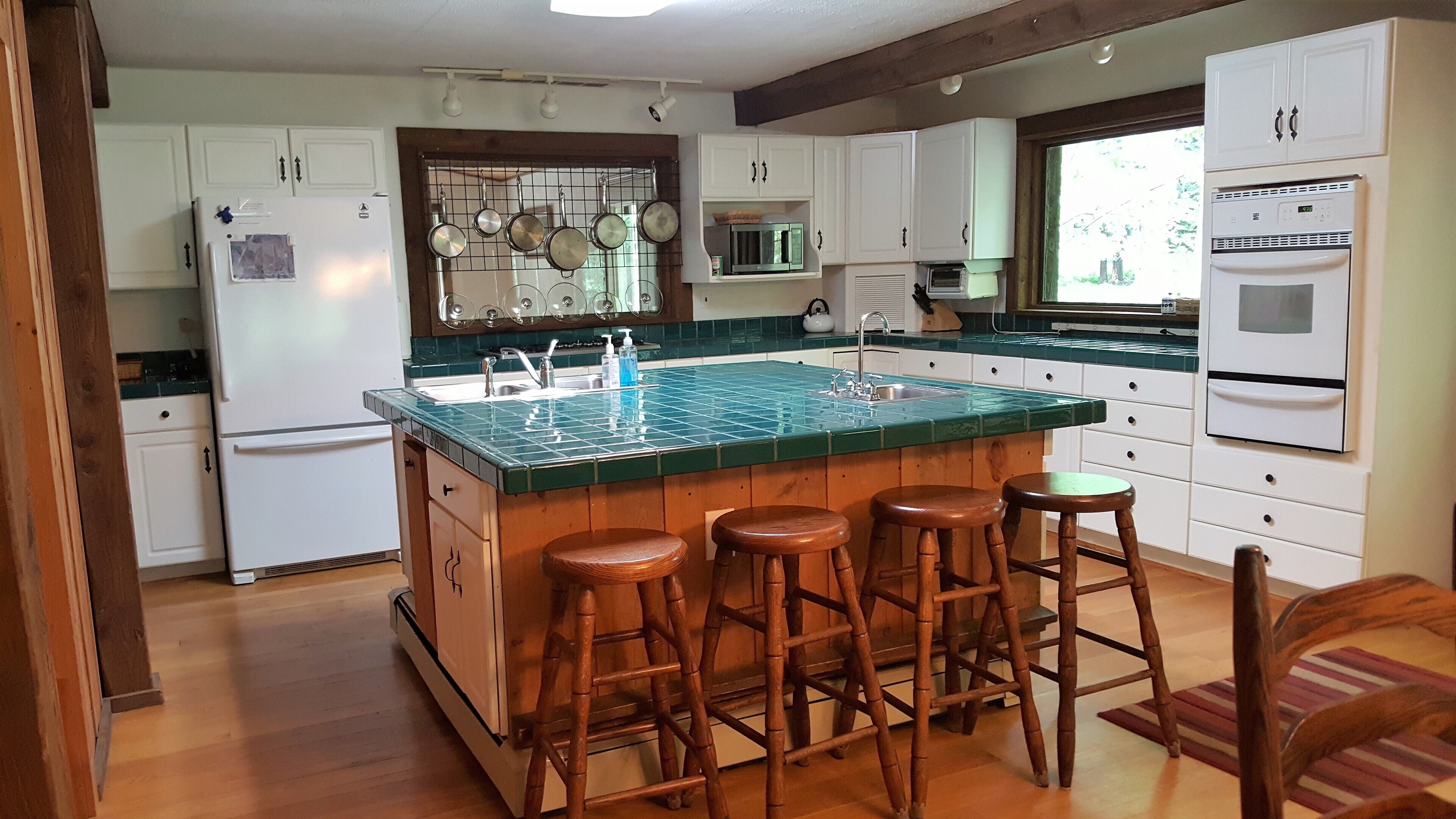 North West Pennsylvania -  Family Reunions; Weddings; Hunting