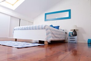 1 chambre, fer et planche à repasser, Wi-Fi, draps fournis
