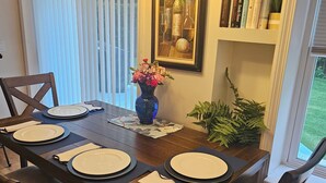 Dining - Heron Pointe... where nature and luxury combine for an unforgettable experience! (White Lake)