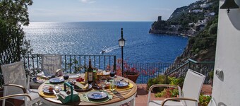 Luxury villa, pool, sea access large terraces, stupendous views