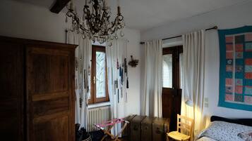 6 chambres, fer et planche Ă  repasser, Wi-Fi, draps fournis