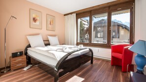 2 quartos, Wi-Fi de cortesia, roupa de cama