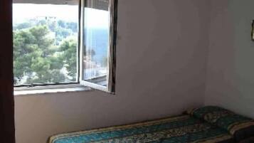 2 habitaciones, wifi gratis y ropa de cama