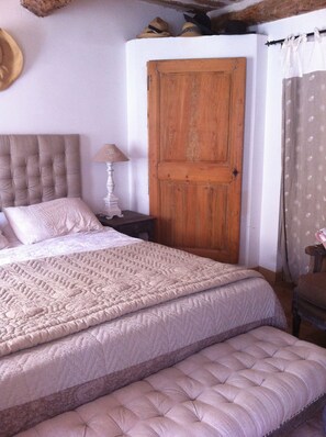 2 bedrooms, iron/ironing board, bed sheets - House / Villa - Collobrières (Collobrières)