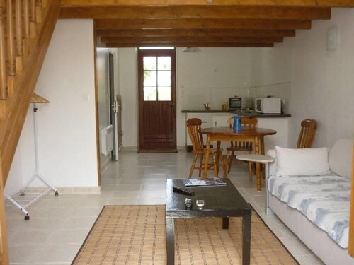 Maisonette with large garden