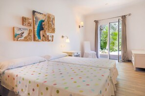 4 slaapkamers, een kluis op de kamer, een strijkplank/strijkijzer