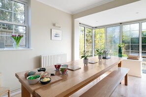 Dining - Delightful seaside house with large secluded rear garden sleeps maximum 8 people (East Preston)