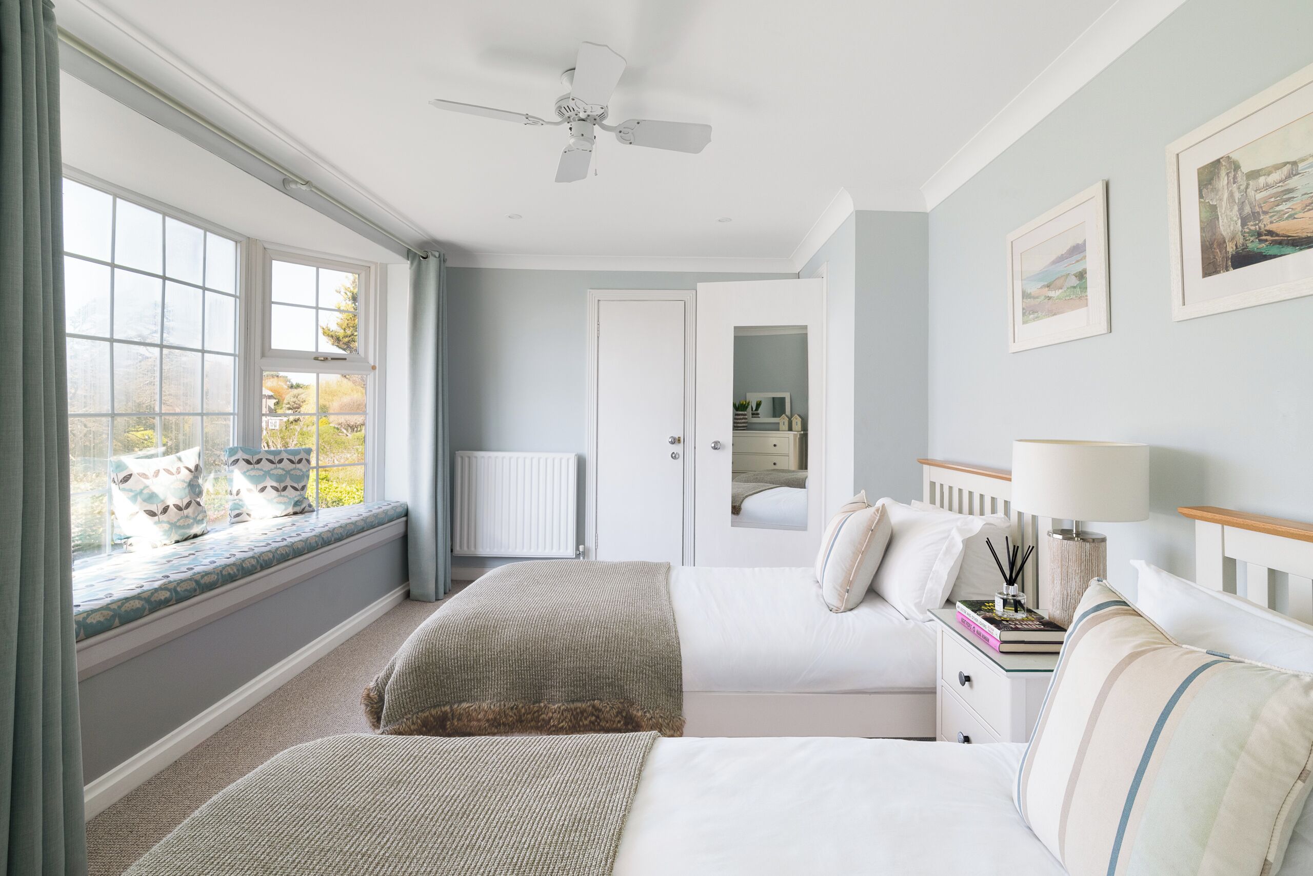 4 Schlafzimmer, Bügeleisen/Bügelbrett, Reisekinderbett, WLAN