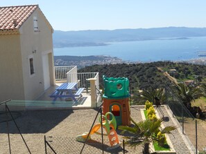 Children’s area - A 10 Mn Des Plages. Panoramic views of the Gulf of Ajaccio and the Gulf of lava (Alata)