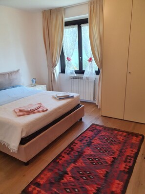2 habitaciones, tabla de planchar con plancha y wifi gratis