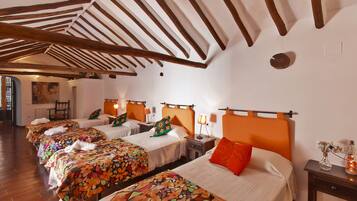 6 bedrooms, soundproofing, iron/ironing board, WiFi