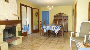Interior - Detached house with a large garden and fenced (Auzas)