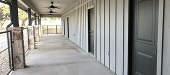 RIATA Del RIO. New 2019 Vacation Home! 5 bedroom, 6 bath, sleeps 26. Nice Pool.