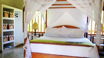 3 chambres, coffres-forts dans les chambres, chambres insonorisées