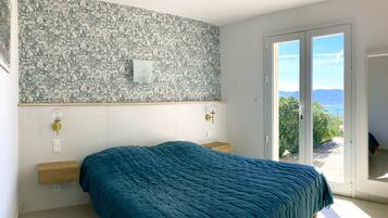 2 slaapkamers, een strijkplank/strijkijzer, wifi