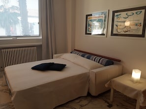 2 Schlafzimmer, Bügeleisen/Bügelbrett, WLAN