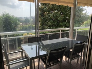 Dining - Air conditioning, welcome pack, 3 bedroom, 2 bathroom, pool, tennis, parking (Antibes)