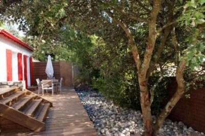 Charming house with garden and direct access to the beach (50 m)