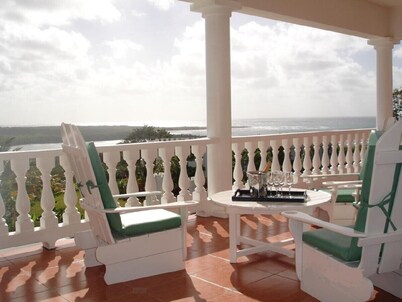 Luxury villa in St Lucia with private pool, stunning sea views, child friendly