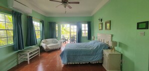 4 bedrooms, in-room safe, iron/ironing board, free WiFi