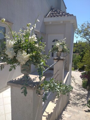 Exterior detail - Villa Sun - charming villa, heated pool, full privacy, wedding, near Dubrovnik (Cavtat)