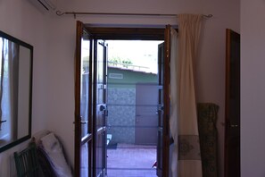 Interior - House with garden - Heated (Costa Rei)