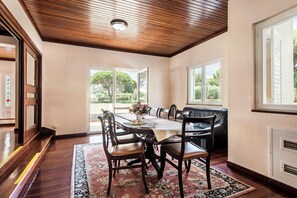 Dining - 5 bedrooms, private pool, close to amenites, free A/C & wifi (Vilamoura)