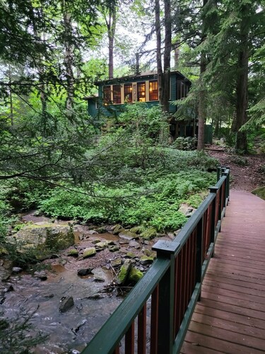 Charmantes Creekside Camp in den Laurel Highlands