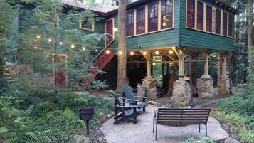 Enceinte de lâhĂ©bergement