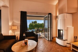 TV, fireplace - Modern villas with pool and great sea views, best amenities. (Crni/Labin)