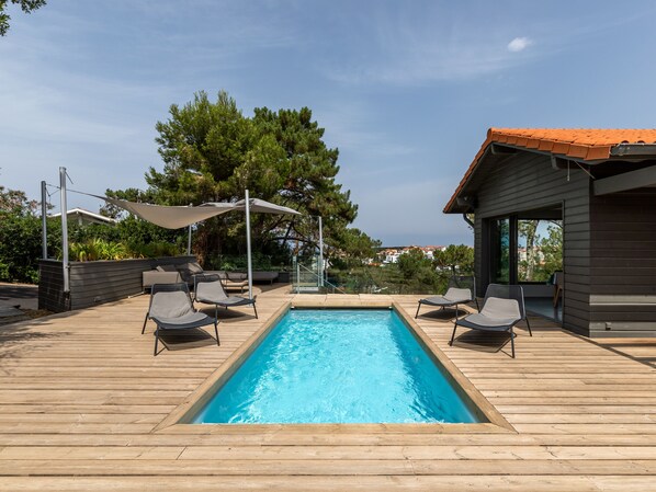 A heated pool - MILADY · KEYWEEK Villa with Pool, Ocean Views in Biarritz (Biarritz)