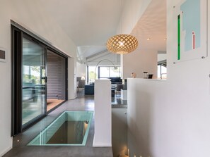 Interior - MILADY · KEYWEEK Villa with Pool, Ocean Views in Biarritz (Biarritz)