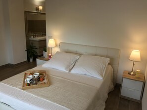 2 Schlafzimmer, Bügeleisen/Bügelbrett, Reisekinderbett, WLAN