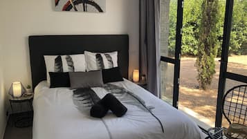 5 Schlafzimmer, Bügeleisen/Bügelbrett, kostenloses WLAN, Bettwäsche