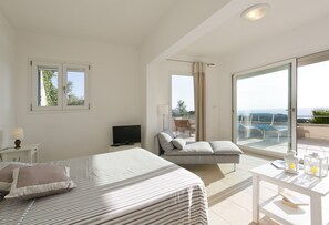 3 chambres, bureau, fer et planche à repasser, Wi-Fi gratuit