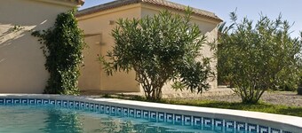 Private pool and garden, mosquito net, perfect for holidays with children, wheelchair accessible - Casa Palmera -