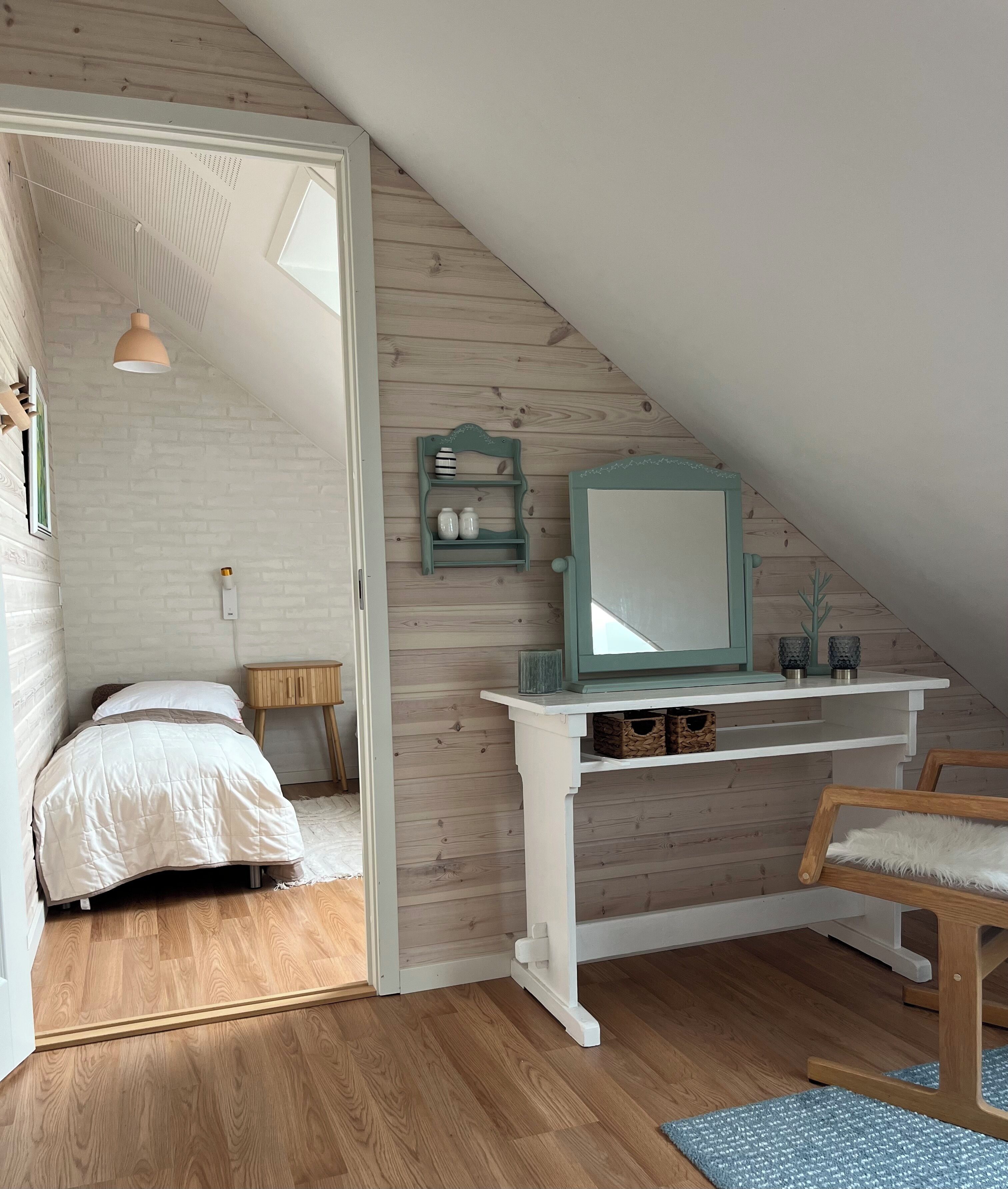 2 makuuhuonetta, silitysrauta/-lauta, ilmainen Wi-Fi, vuodevaatteet