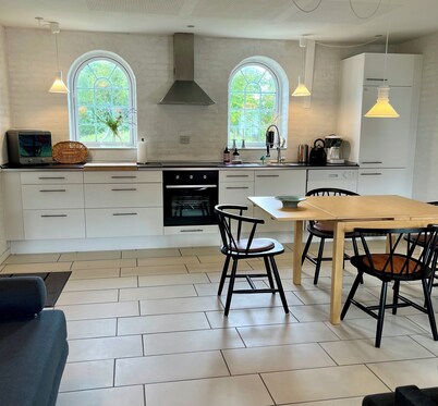 Apartamento con todas las instalaciones necesarias. Directamente en el fiordo